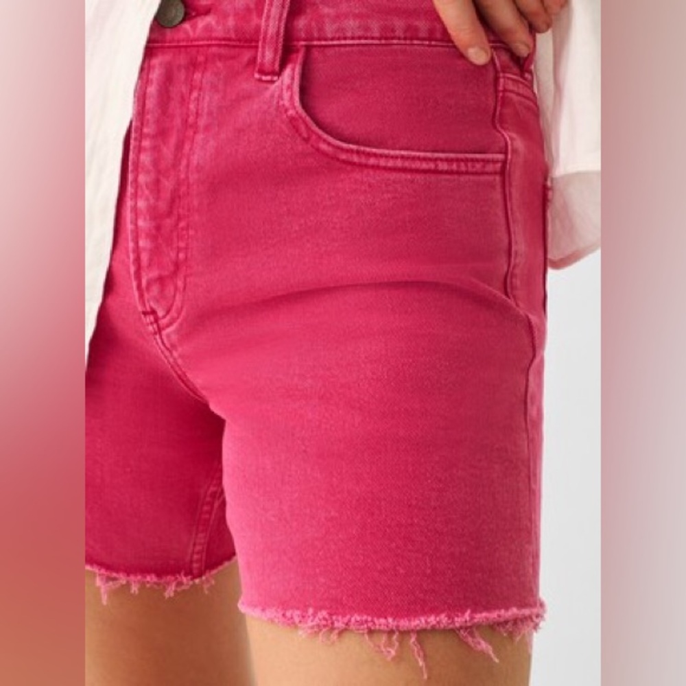 NEW Faherty Sunwashed Denim Short in Pink - Picture 4 of 7
